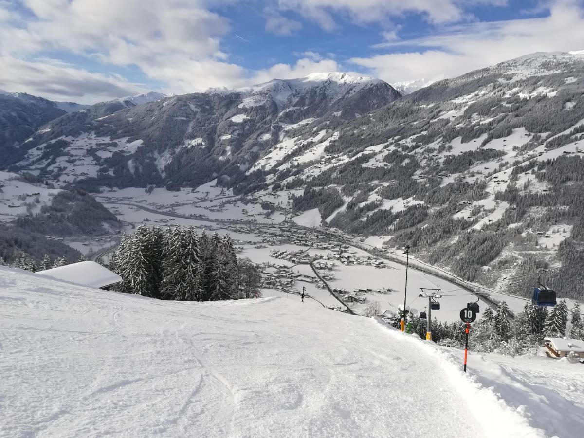 Ferienwohnung Zillertaler Alpenblick Zell am Ziller Luaran gambar
